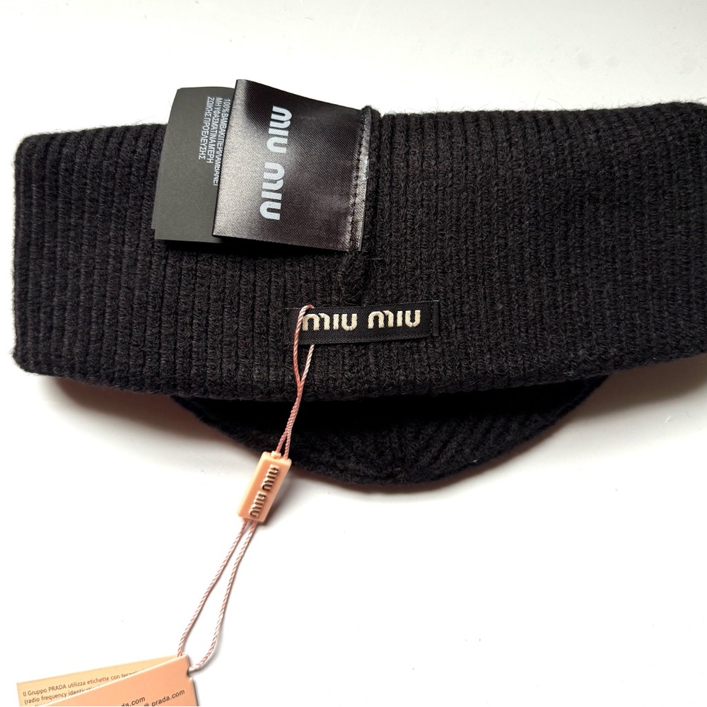 Beanie Winter Stylish Black Hat-One Size - Picture 2 of 3